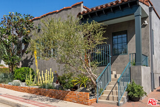 Building Photo - 8835 Betty Way
