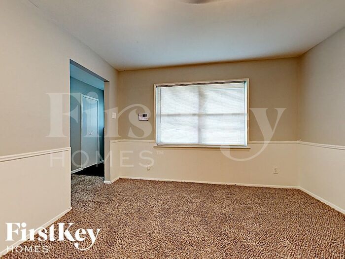 Building Photo - 4639 Nettleton Dr