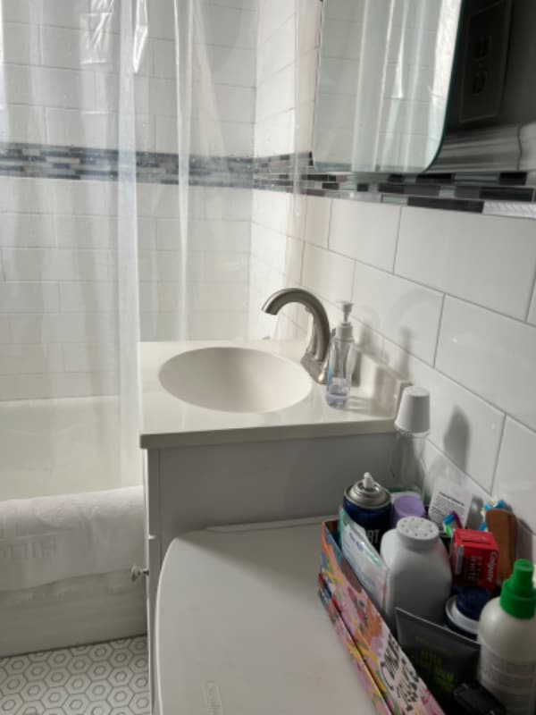 Building Photo - 257 Gano St