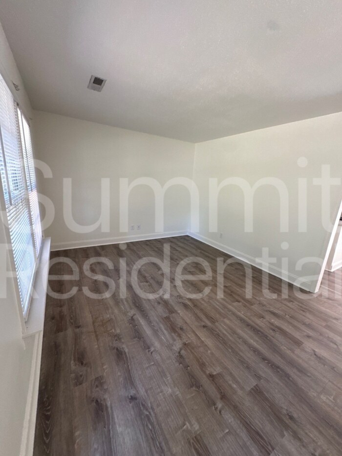 Building Photo - 503 Berkeley Dr