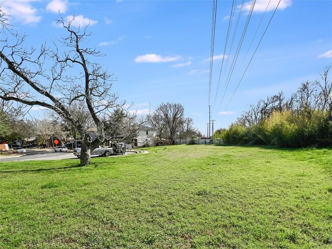 Building Photo - 5516 Steven Creek Way