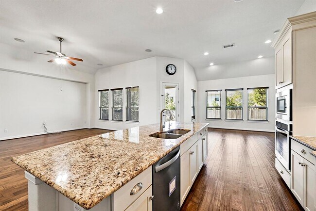 Building Photo - 308 Montalcino Blvd