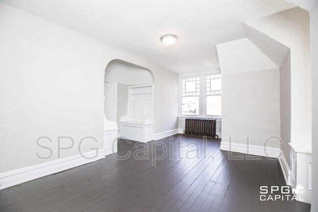 Building Photo - 1701 N 2nd St