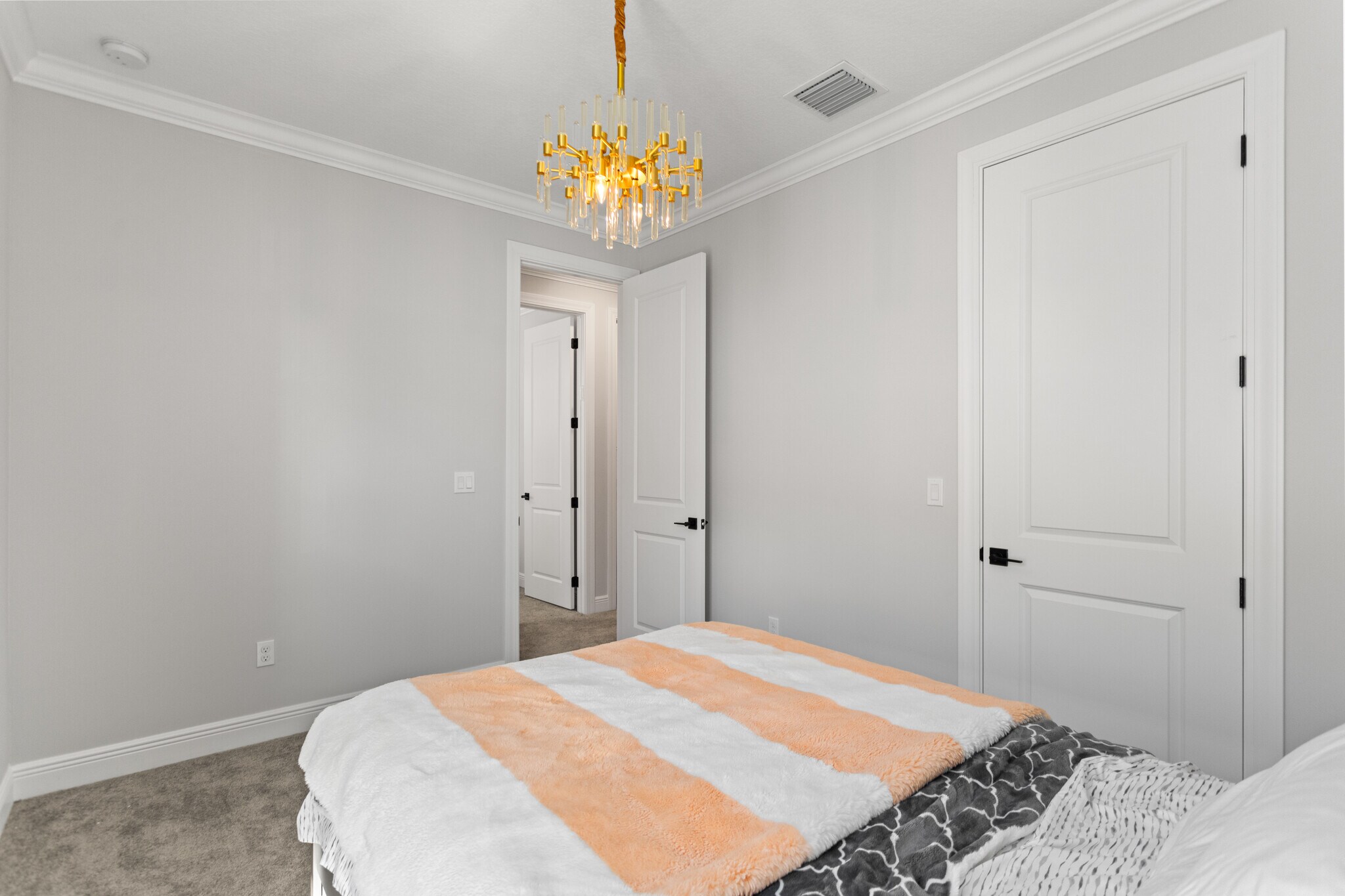 Building Photo - 4022 Large Leaf Ln