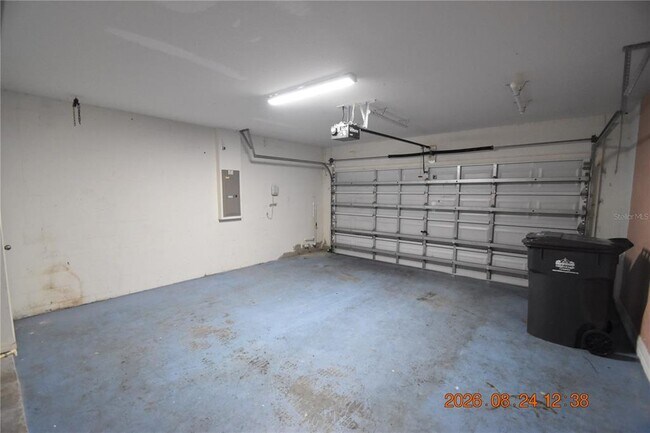 Building Photo - 11405 Flora Springs Dr