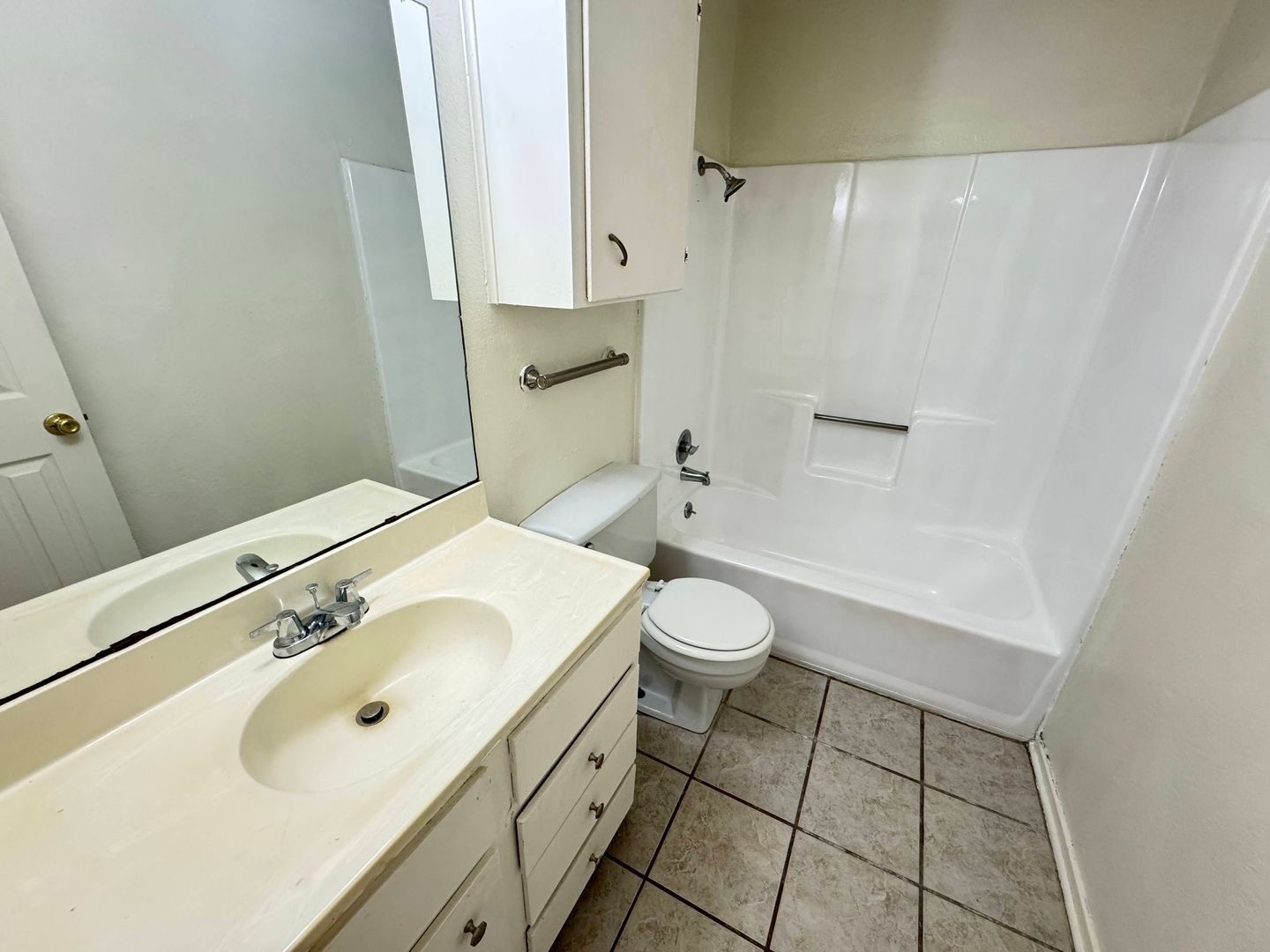 Building Photo - 1106 Eastside Dr