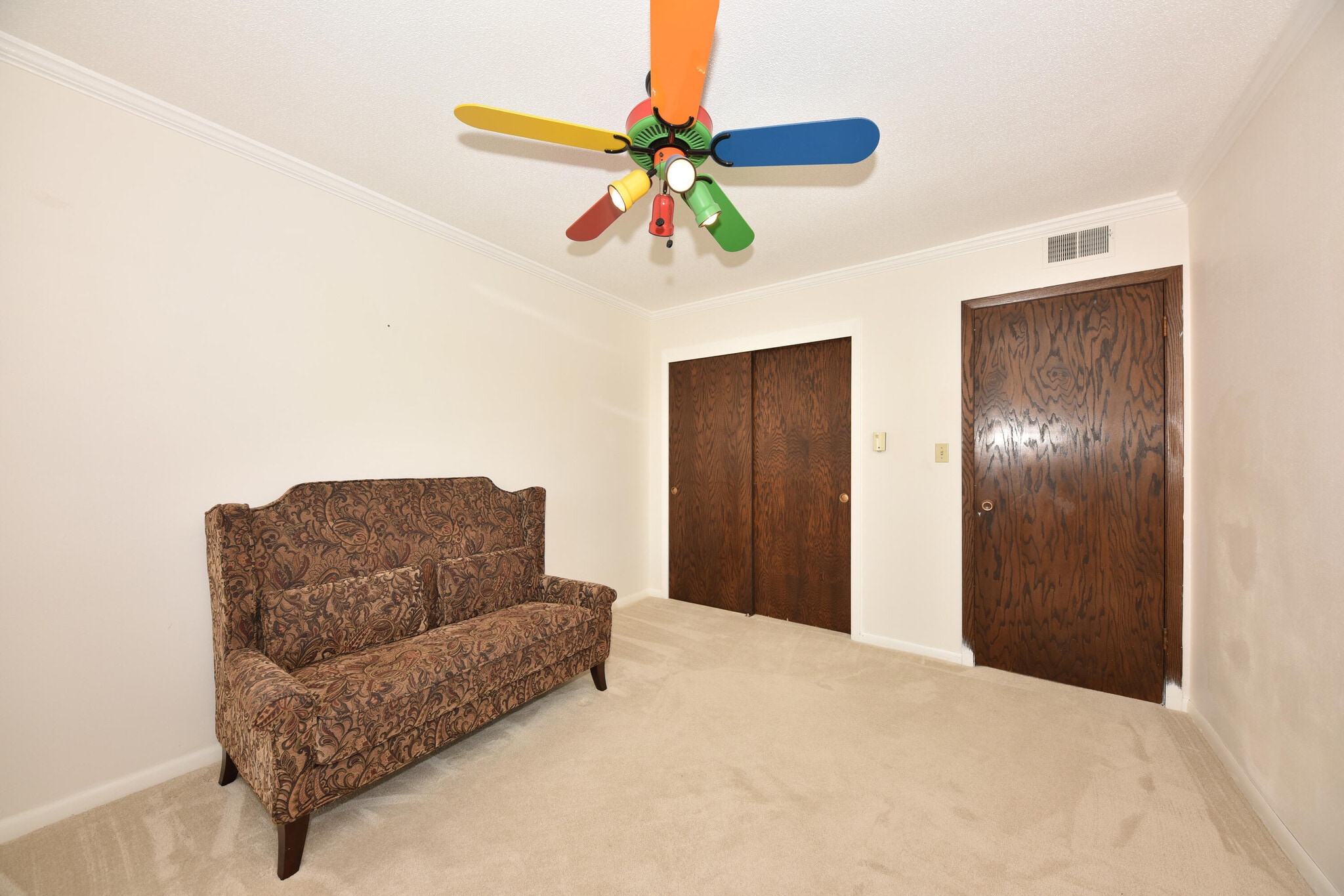 Building Photo - 2076 Chateau Ct