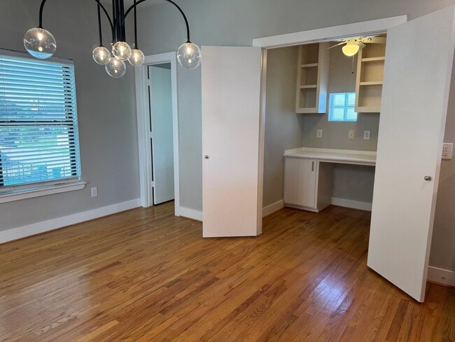 Building Photo - 9716 Linkmeadow Ln