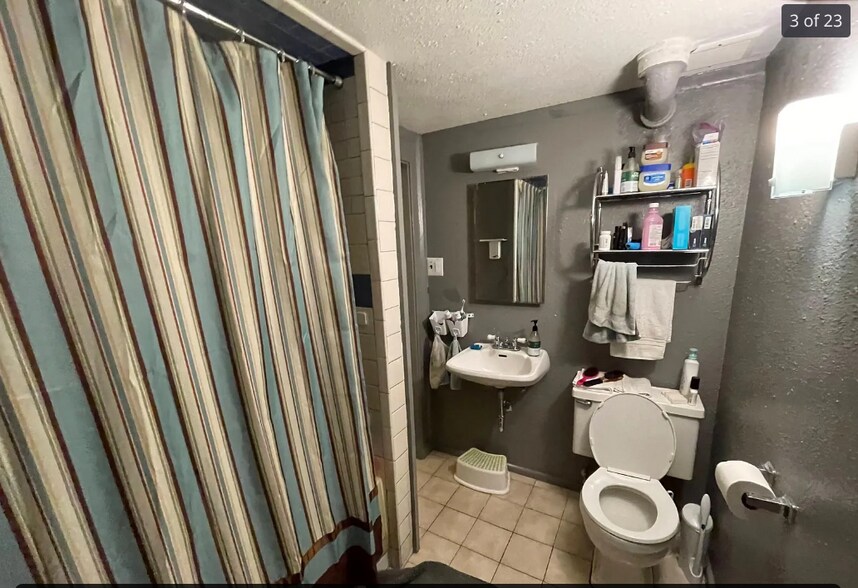 Building Photo - 470 S 39th St