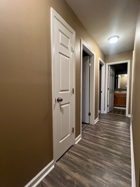 Building Photo - 1052 Merrick Dr