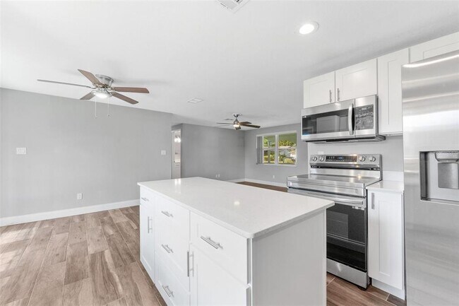 Building Photo - 1415 Coppertree Dr