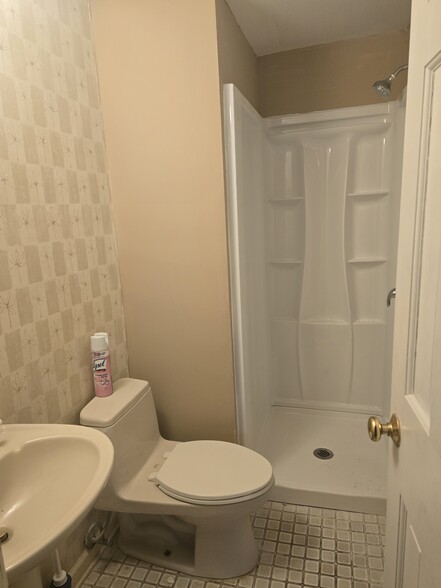 Building Photo - 28 Revere Rd