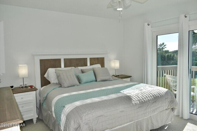 Building Photo - Furnished Townhome In Ponce Inlet!
