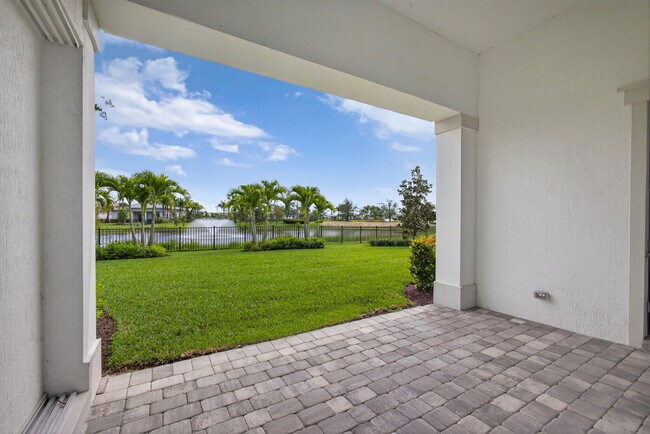 Building Photo - 10904 Stellar Cir
