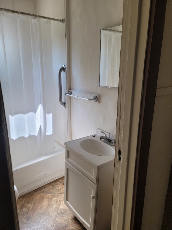 Building Photo - 2027 Hatch Ave