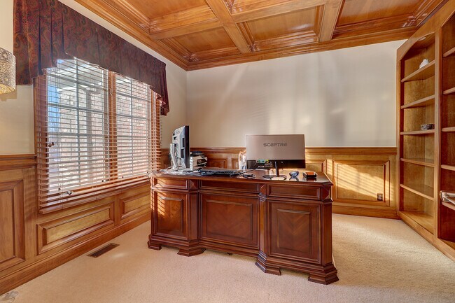 Building Photo - 26025 Whispering Woods Cir