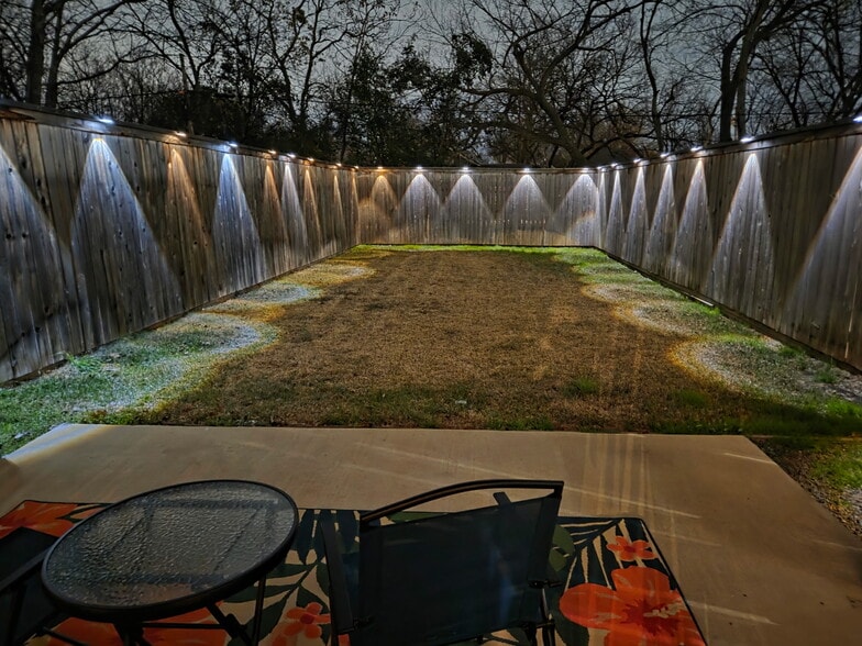 Building Photo - 5316 East Side Ave