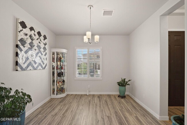 Building Photo - 12821 Linstead Ave