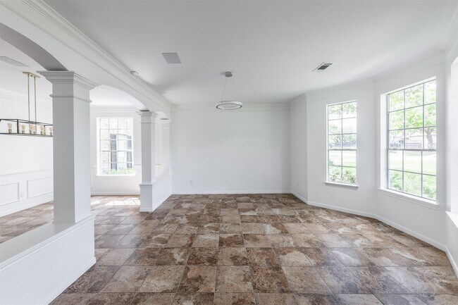 Building Photo - 5534 Weston Dr