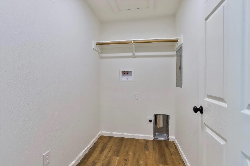 Building Photo - 5812 Waltham Ave