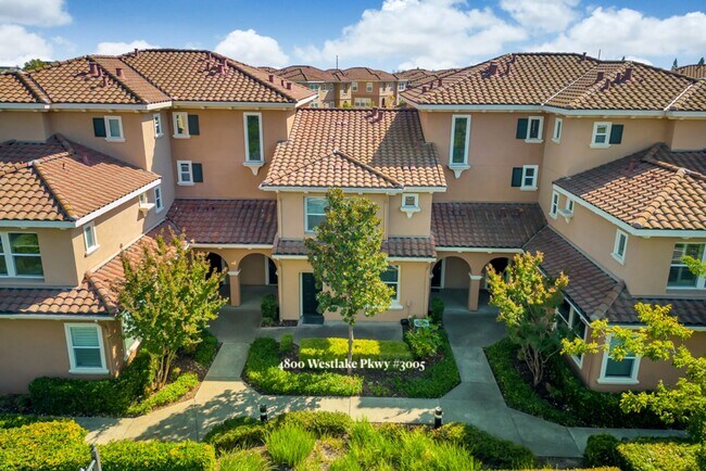 Building Photo - Great 1 bedroom/1.5 Bath in Westlake Villas!