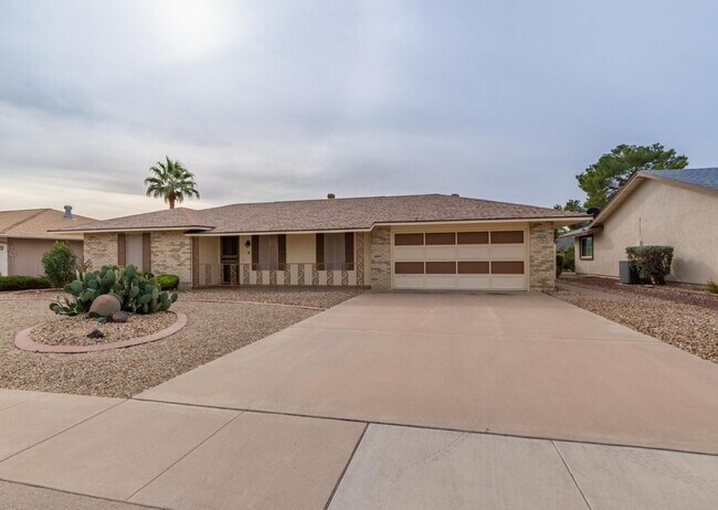 Building Photo - 10441 W Burns Dr