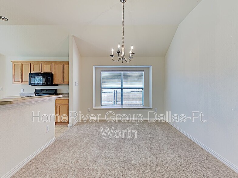 Building Photo - 217 Mapleshade Dr