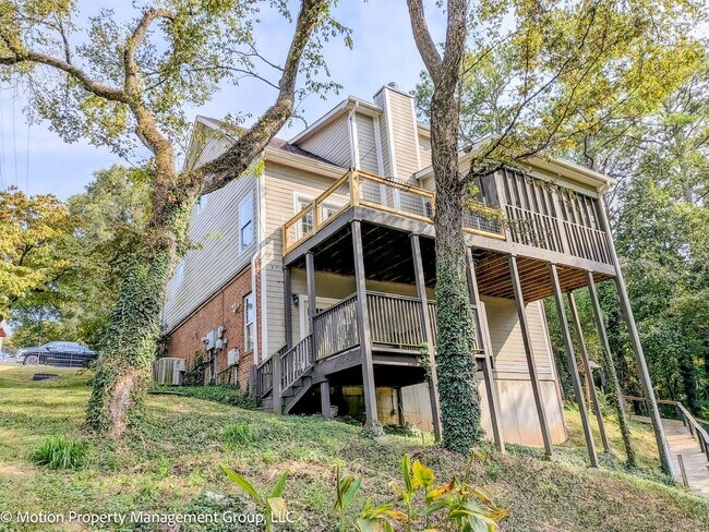 Building Photo - 367 Rowe Rd