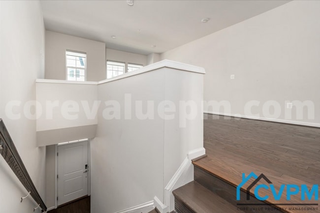 Building Photo - 2535 Debert Cir