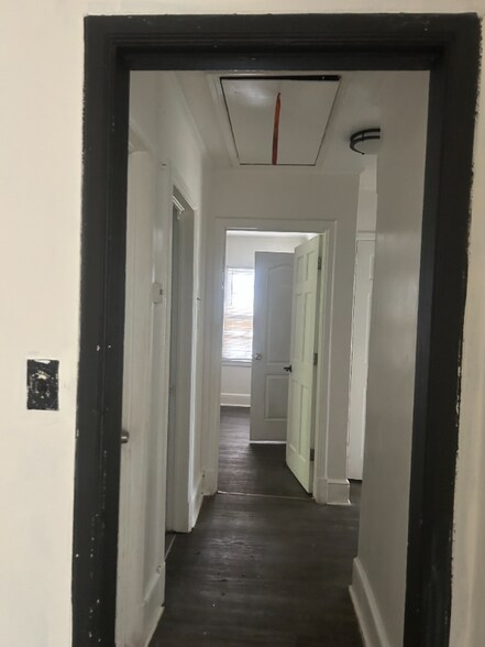 Building Photo - 2132 Donald Lee Hollowell Pkwy NW