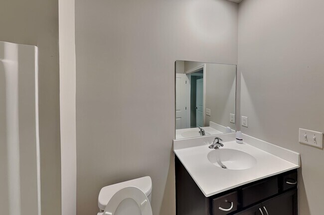 Building Photo - 5071 Shellback Dr