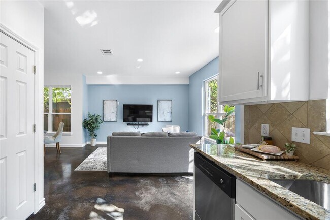 Building Photo - 3407 Banton Rd