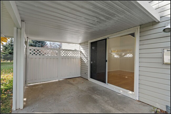 Building Photo - ADON5541