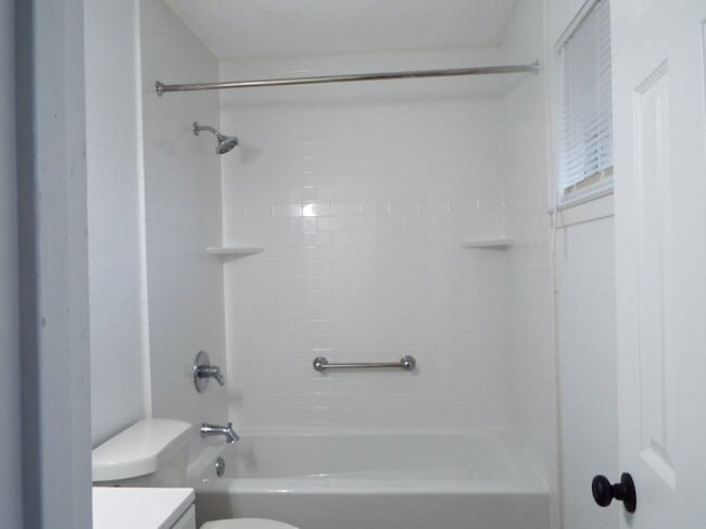 Building Photo - 4607 Wisconsin St