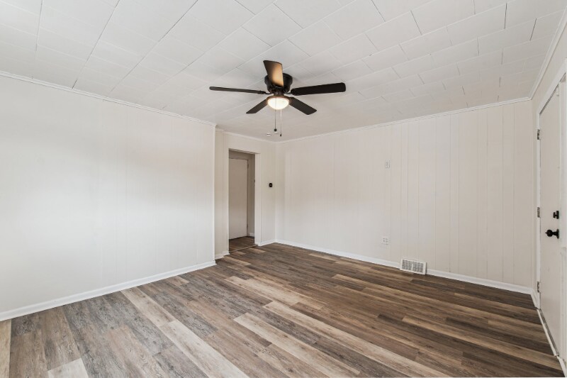 Building Photo - 761 W Otterman St