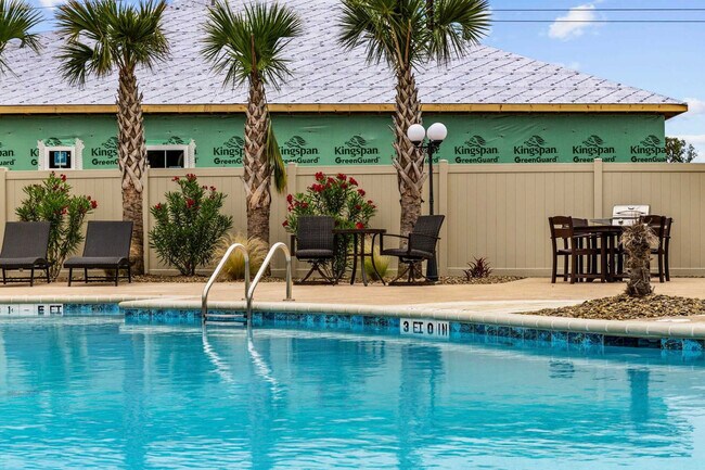 Building Photo - 587A Sunnyside Ave