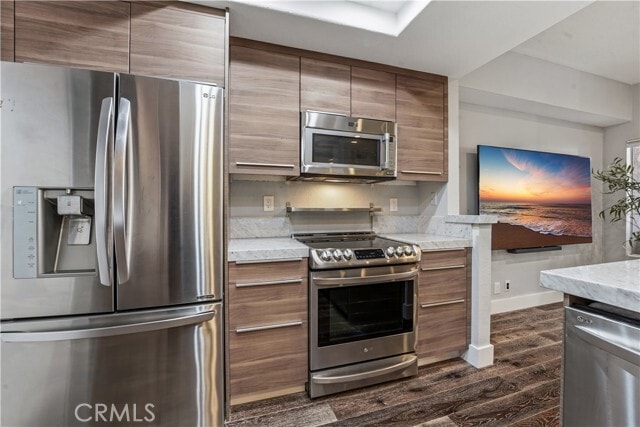 Building Photo - 5 Baycrest Pl