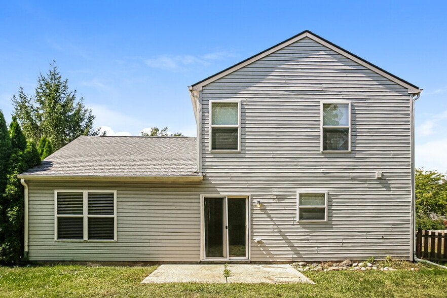 Building Photo - 16864 Maraschino Dr