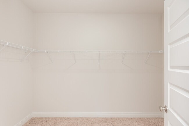 Building Photo - 9599 Pebble Stone Dr