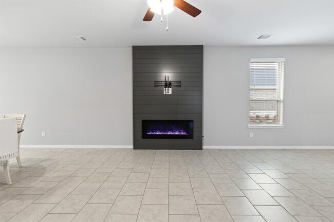 Building Photo - 31411 Horseshoe Meadow Bend Ln