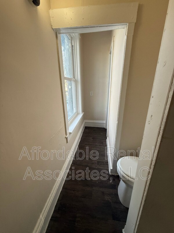 Building Photo - 737 S 24th St