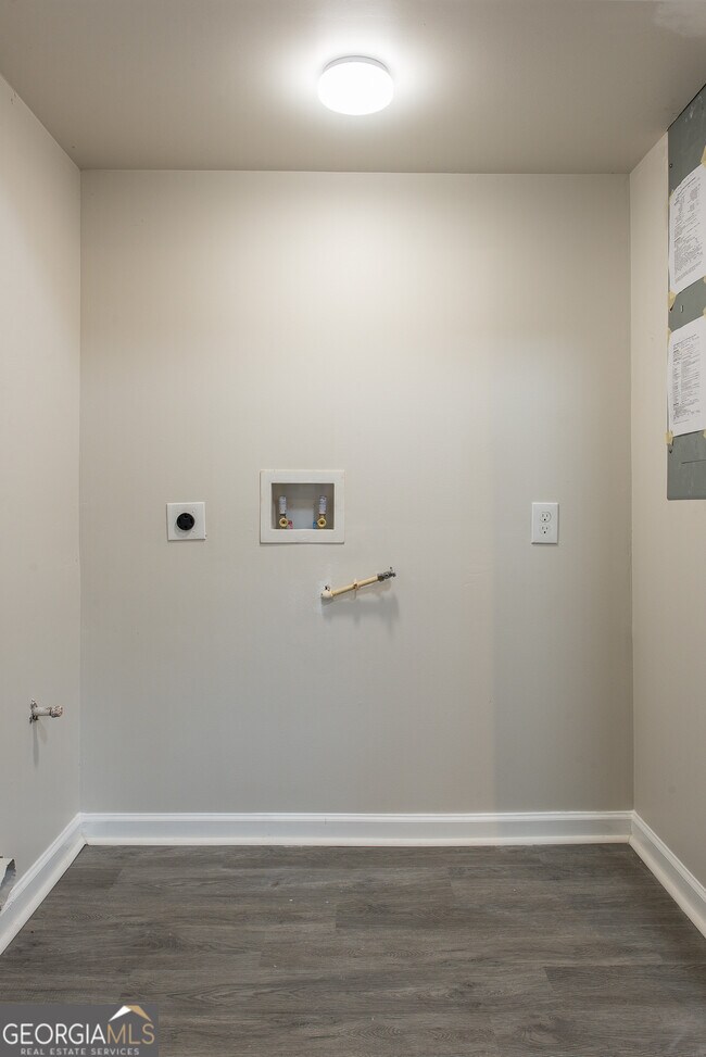 Building Photo - 5461 Brisbane Ct