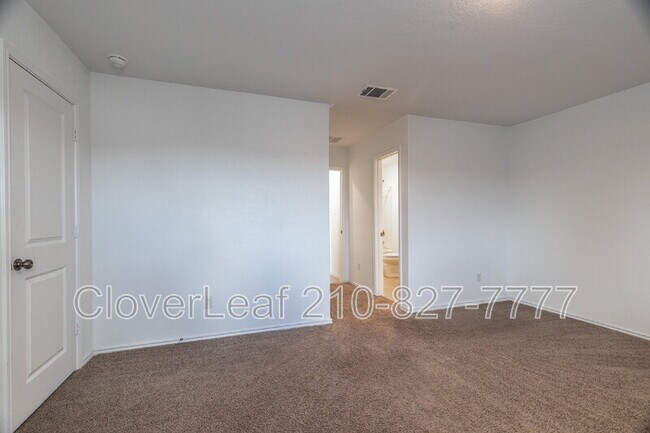 Building Photo - 3833 Millbrook Wy