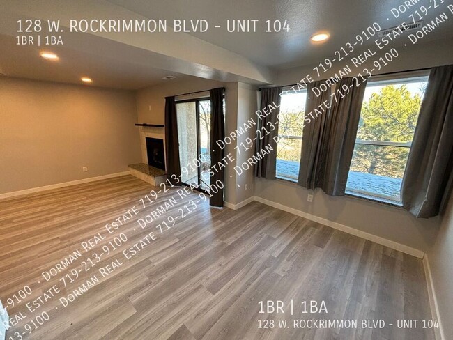 Building Photo - Updated studio condo in Rockrimmon