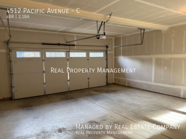 Building Photo - 4512 Pacific Ave