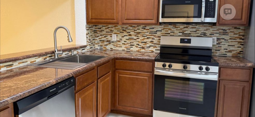 Building Photo - 4821 NW 22nd St