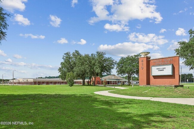 Building Photo - 785 Oakleaf Plantation Pkwy