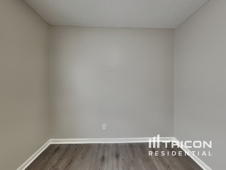 Building Photo - 9923 Austin Samuel Pl