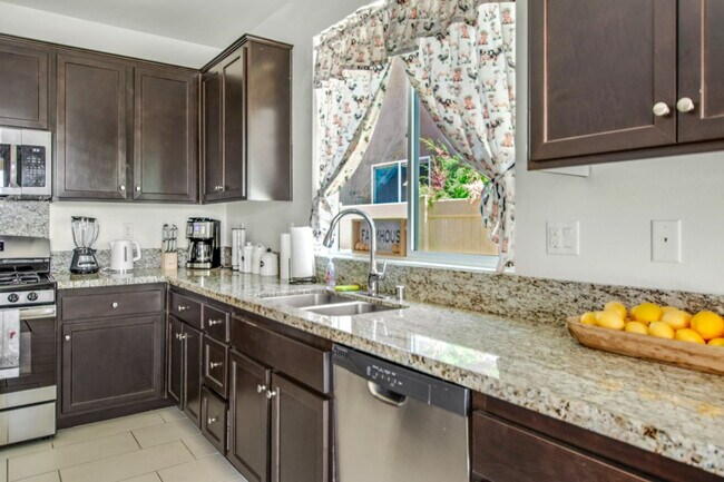 Building Photo - 82803 Wordsworth Ct