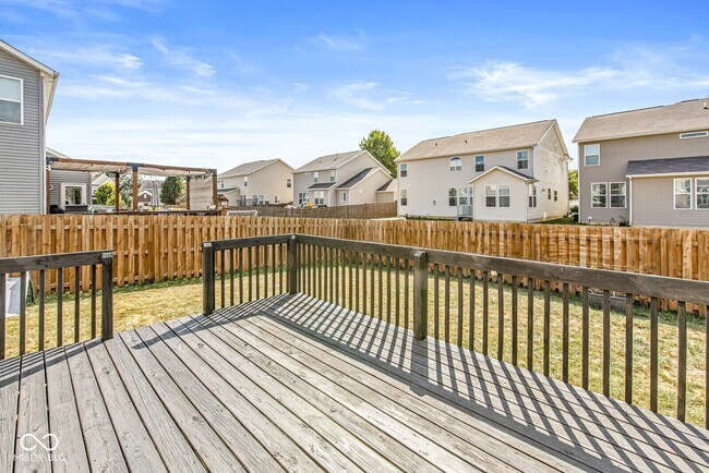 Building Photo - 7826 Gray Eagle Dr